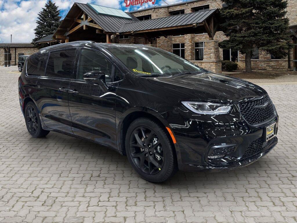 new 2026 Chrysler Pacifica car, priced at $49,423