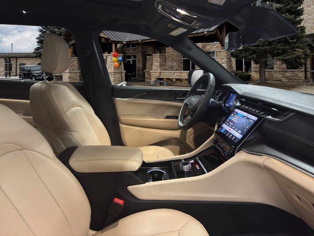 used 2024 Jeep Grand Cherokee L car, priced at $34,967