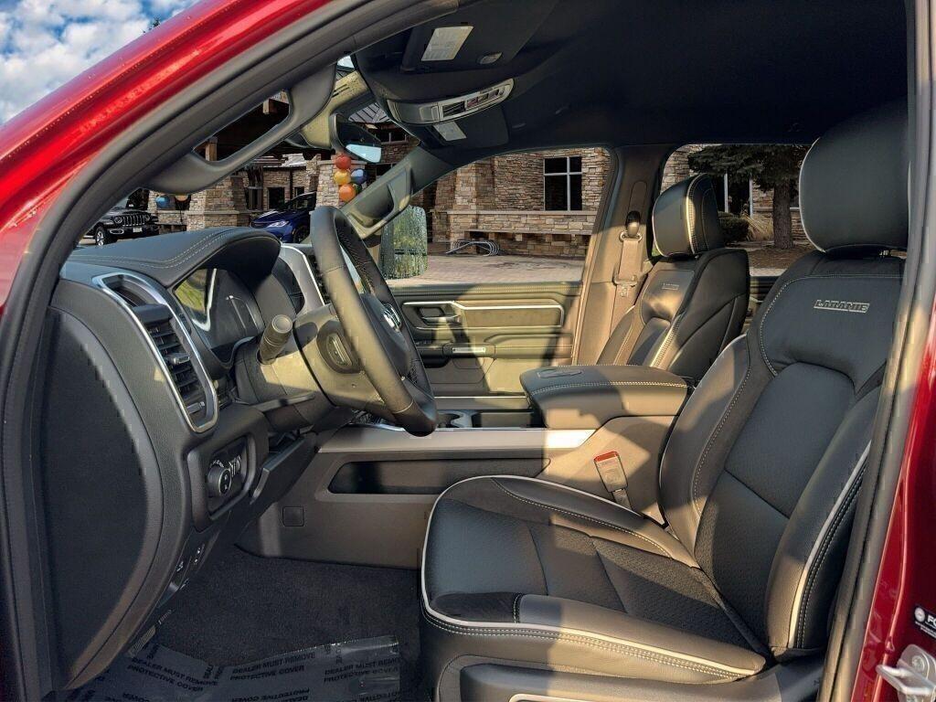 new 2025 Ram 1500 car, priced at $61,014