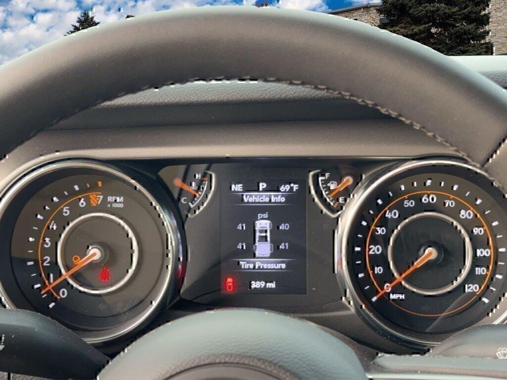 new 2023 Jeep Gladiator car, priced at $40,035