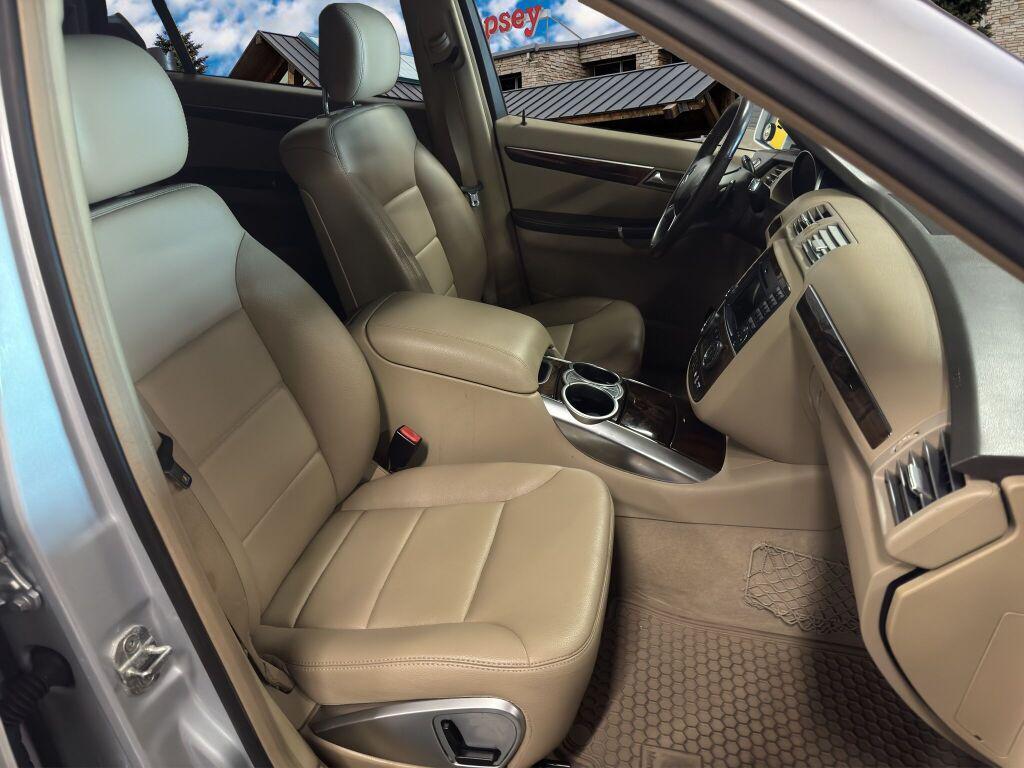 used 2011 Mercedes-Benz R-Class car, priced at $8,967