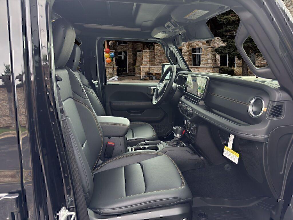 new 2025 Jeep Wrangler car, priced at $52,688