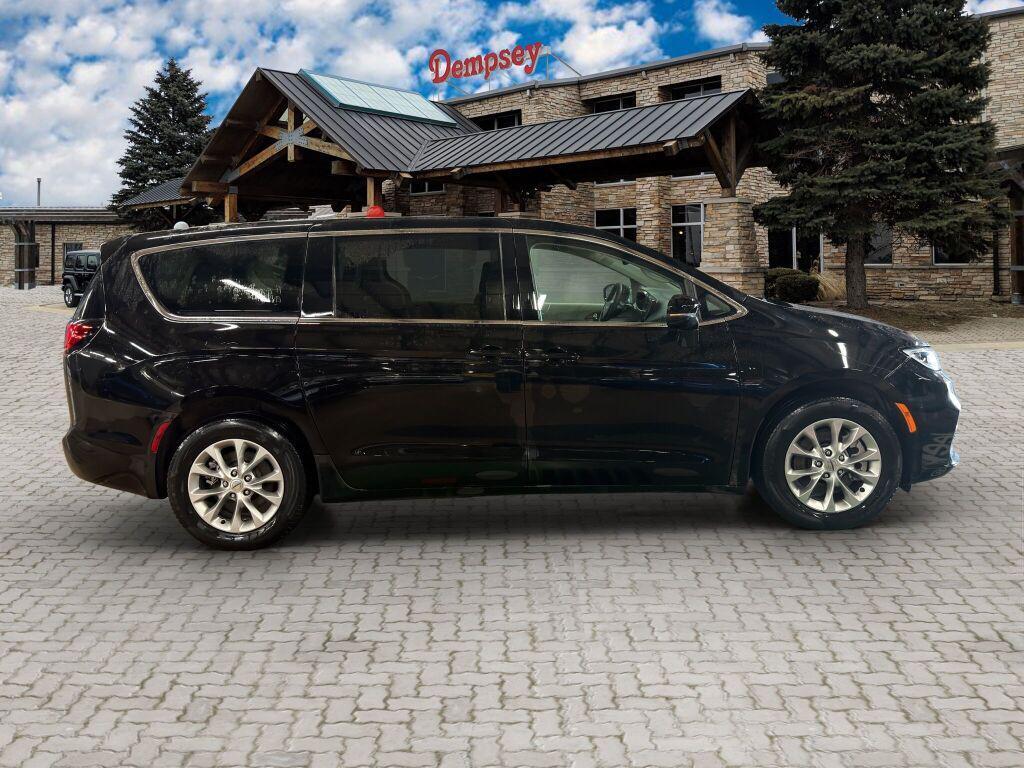 used 2024 Chrysler Pacifica car, priced at $34,879