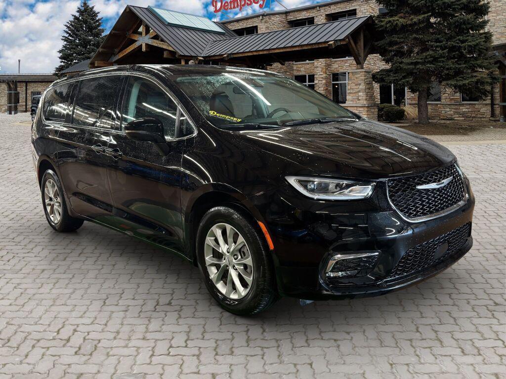 used 2024 Chrysler Pacifica car, priced at $34,879