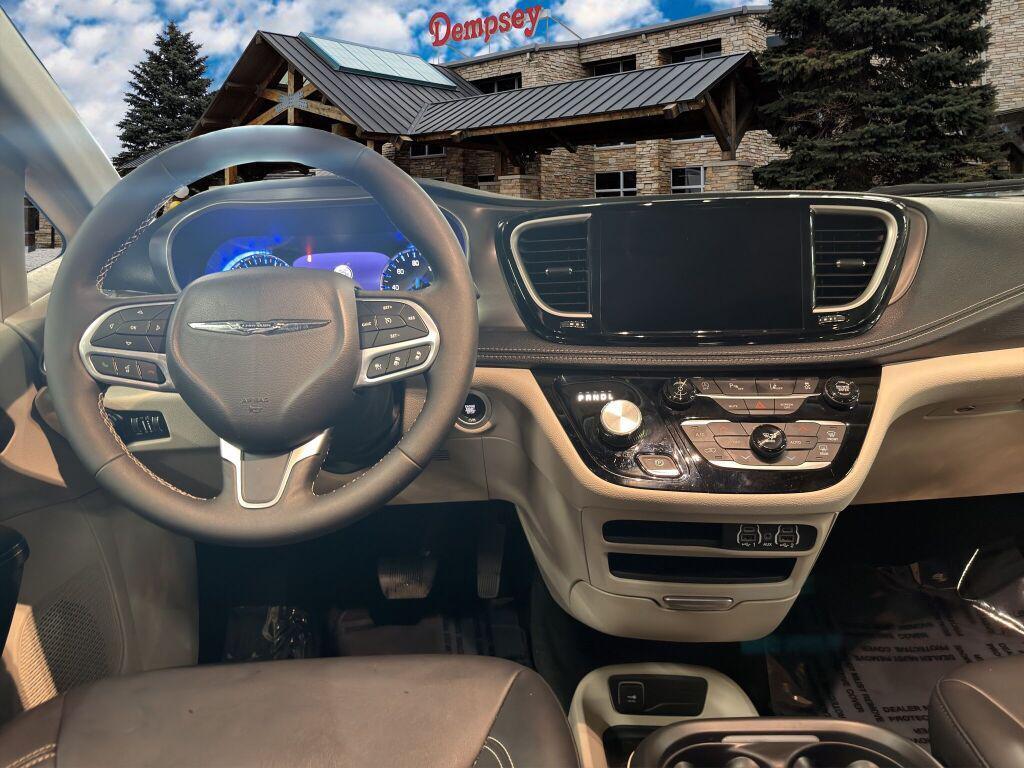 used 2024 Chrysler Pacifica car, priced at $34,879