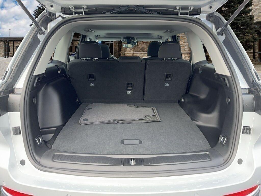 new 2023 Jeep Grand Cherokee car, priced at $37,536