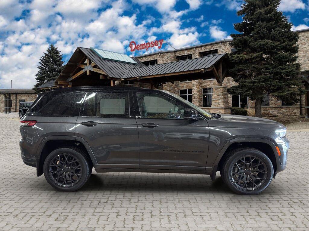 new 2025 Jeep Grand Cherokee car, priced at $69,521