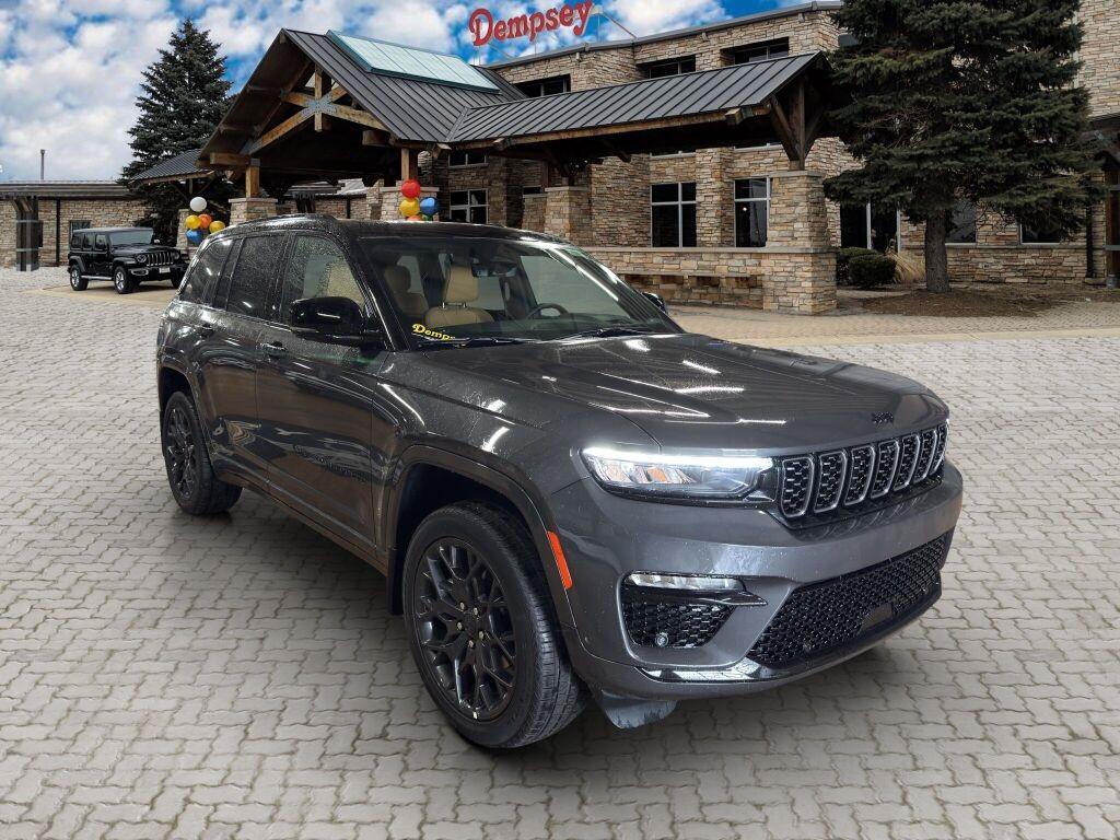 new 2025 Jeep Grand Cherokee car, priced at $69,521
