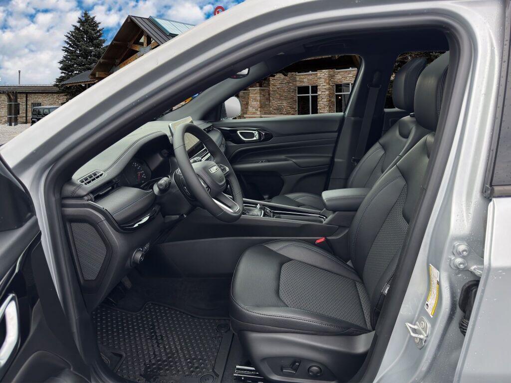 new 2025 Jeep Compass car, priced at $35,864