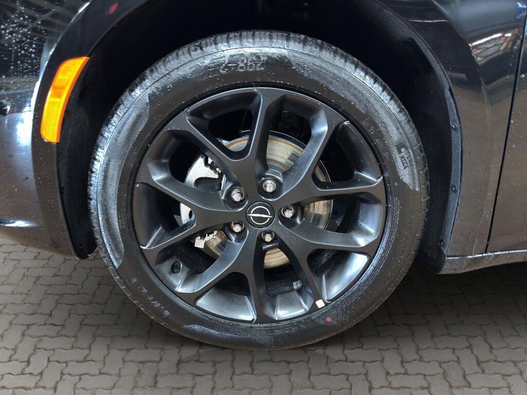 new 2026 Chrysler Pacifica car, priced at $44,615