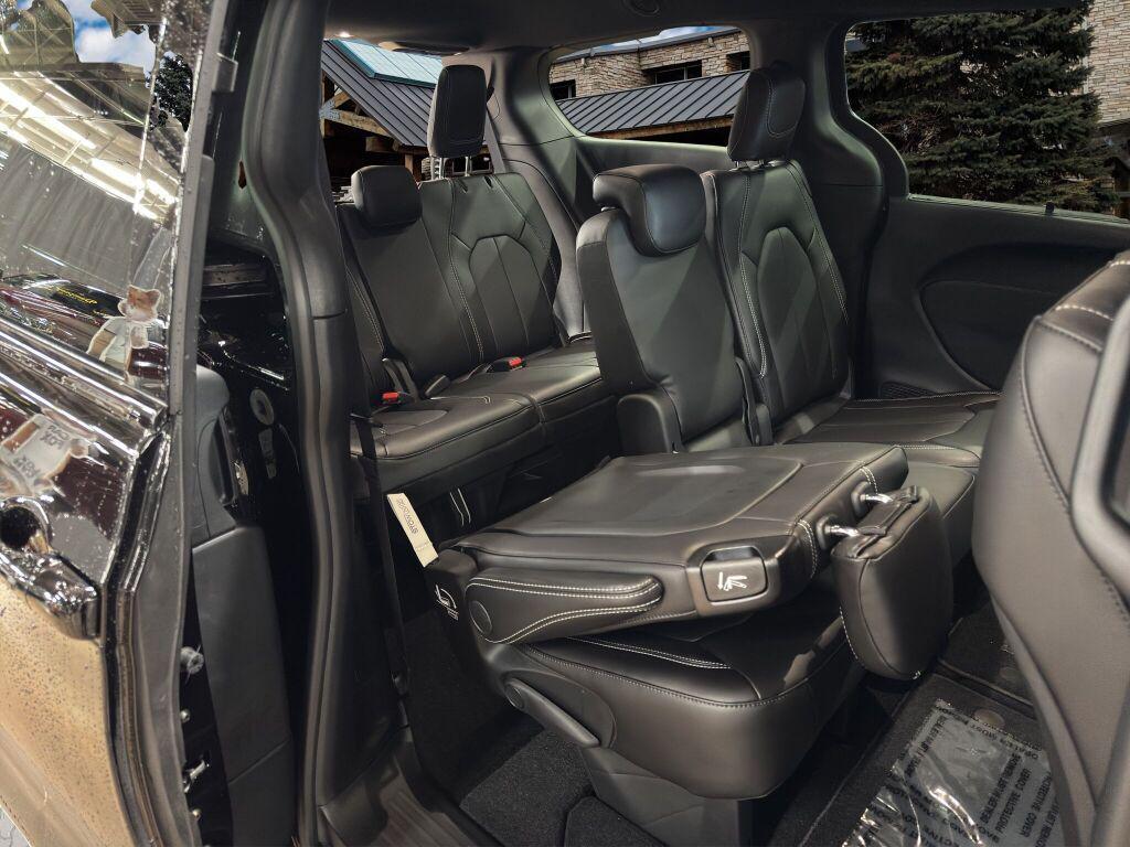 new 2026 Chrysler Pacifica car, priced at $44,615
