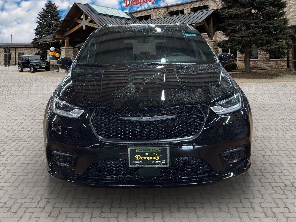 new 2026 Chrysler Pacifica car, priced at $44,615