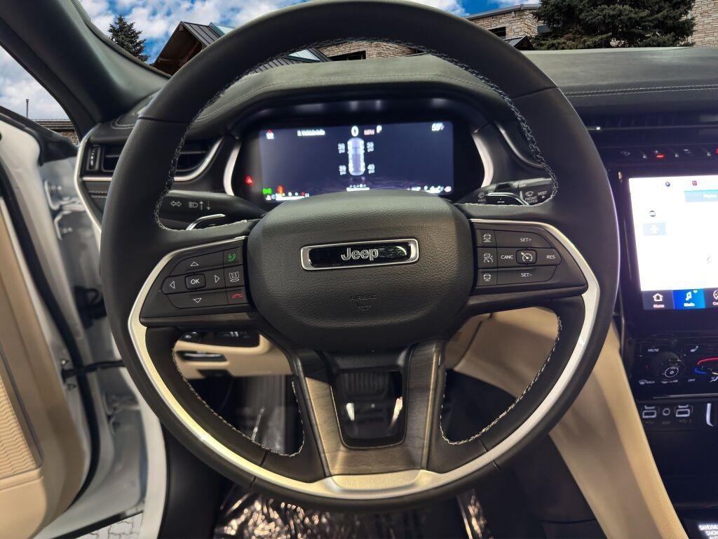new 2025 Jeep Grand Cherokee car, priced at $51,299