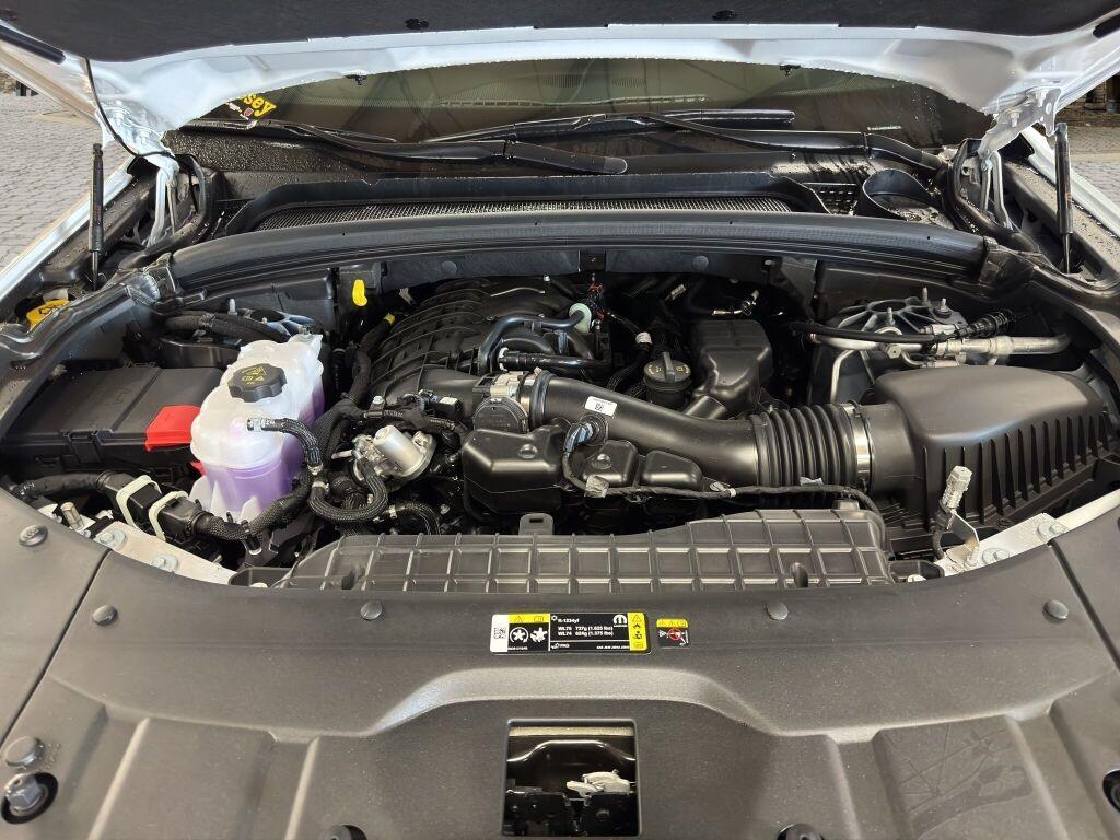 new 2025 Jeep Grand Cherokee car, priced at $51,299