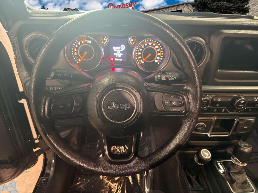 used 2022 Jeep Wrangler Unlimited car, priced at $25,403
