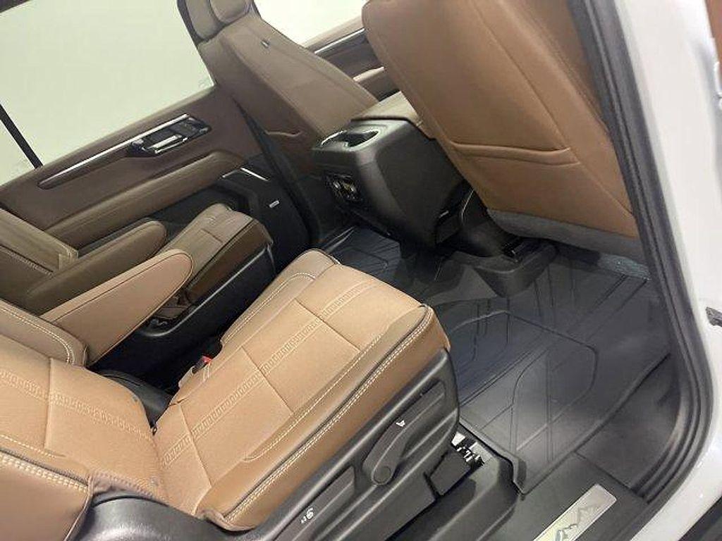 new 2026 Chevrolet Suburban car, priced at $98,270