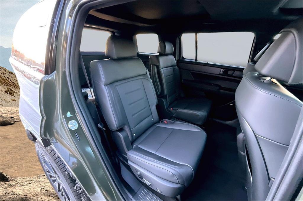 new 2026 Hyundai SANTA FE HEV car, priced at $47,225