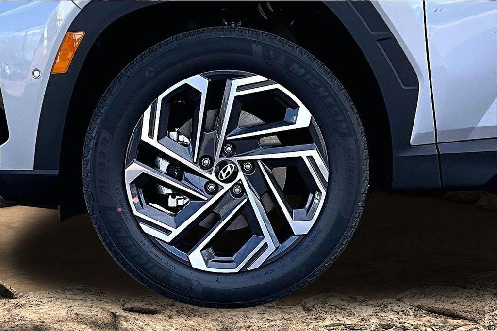 new 2026 Hyundai TUCSON Hybrid car, priced at $39,615