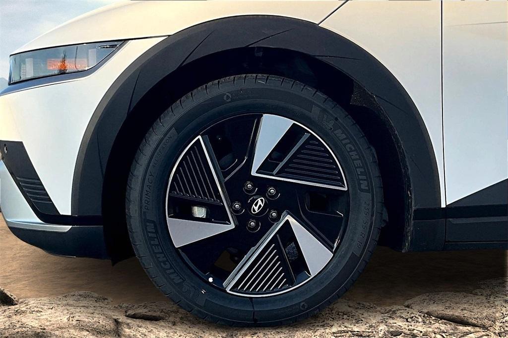 new 2025 Hyundai IONIQ 5 car, priced at $45,735