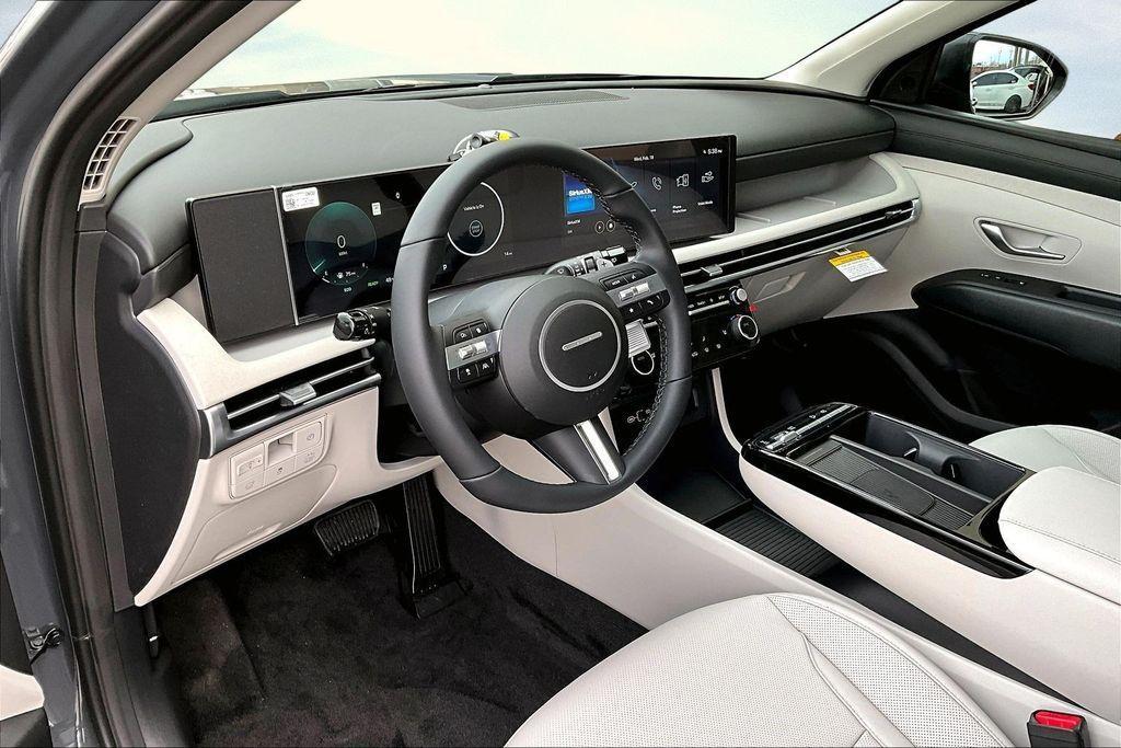 new 2026 Hyundai TUCSON Hybrid car, priced at $32,695