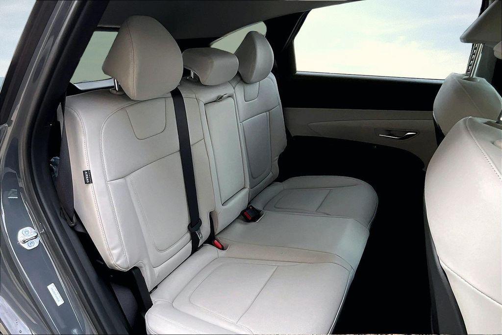 new 2026 Hyundai TUCSON Hybrid car, priced at $32,695