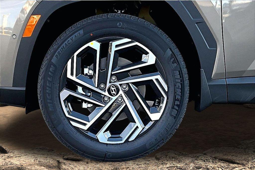 new 2026 Hyundai TUCSON Hybrid car, priced at $39,495