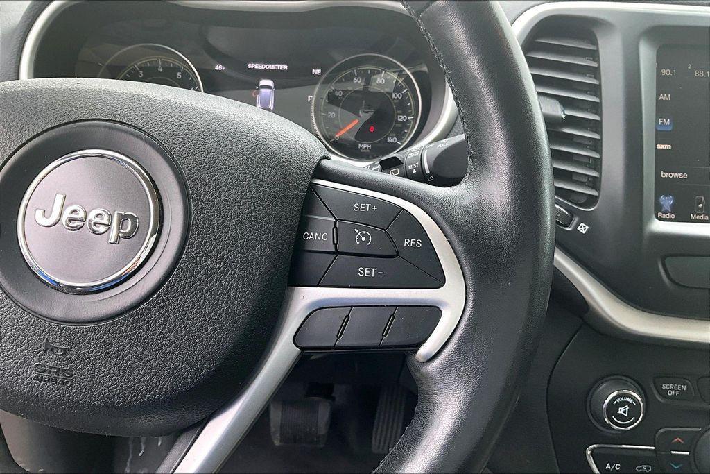 used 2015 Jeep Cherokee car, priced at $13,998