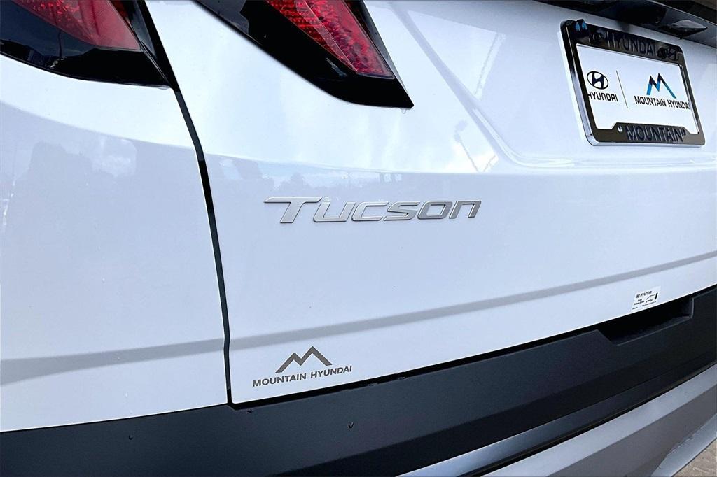 new 2026 Hyundai TUCSON Hybrid car, priced at $35,600