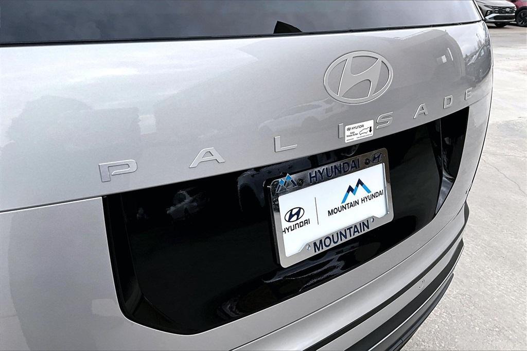 new 2026 Hyundai Palisade Hybrid car, priced at $50,620