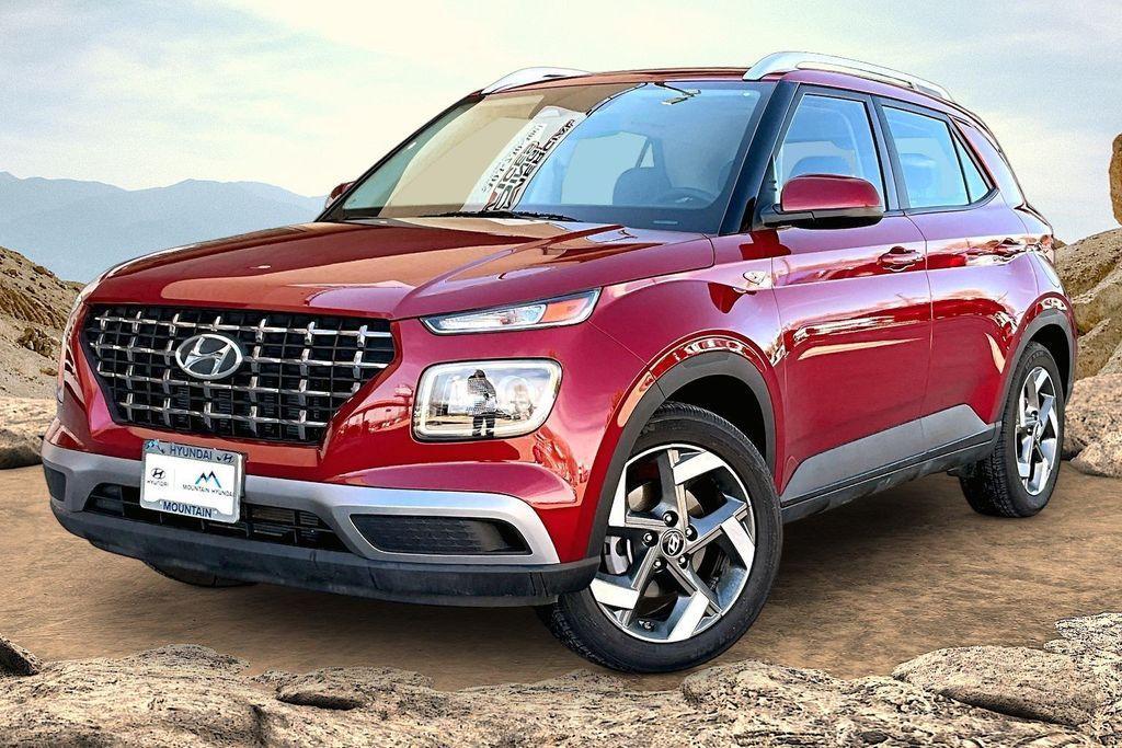 used 2025 Hyundai Venue car, priced at $21,838