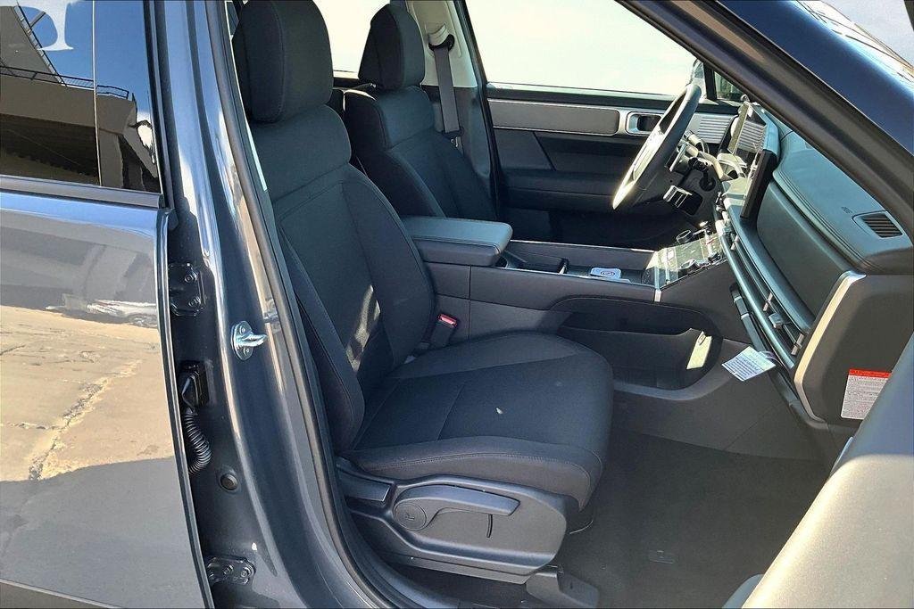 new 2026 Hyundai SANTA FE HEV car, priced at $35,100