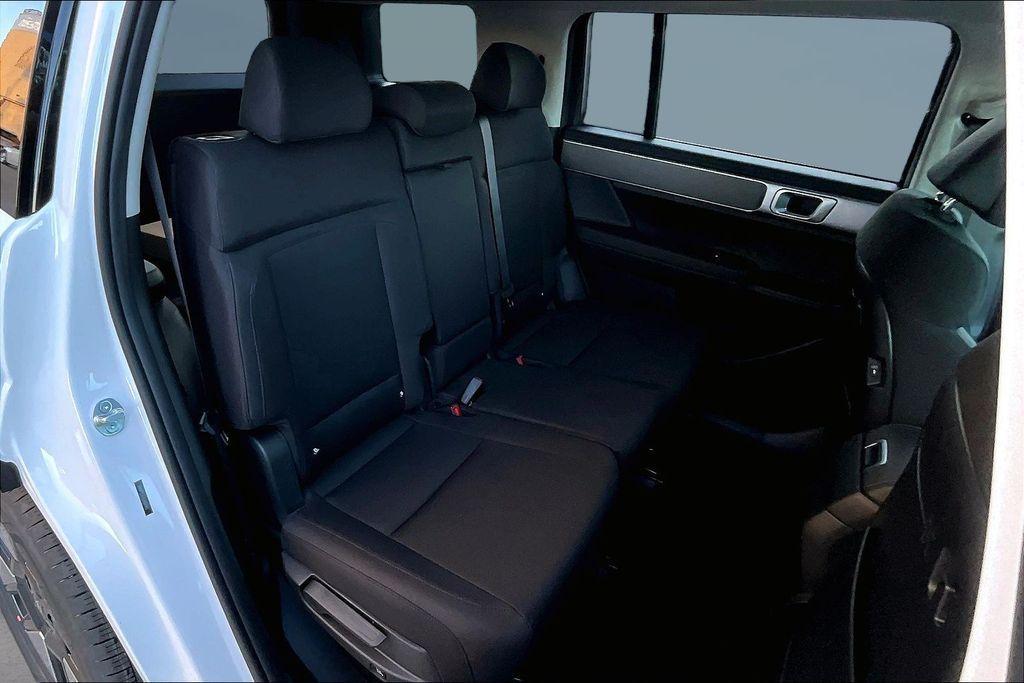 new 2026 Hyundai SANTA FE HEV car, priced at $35,600