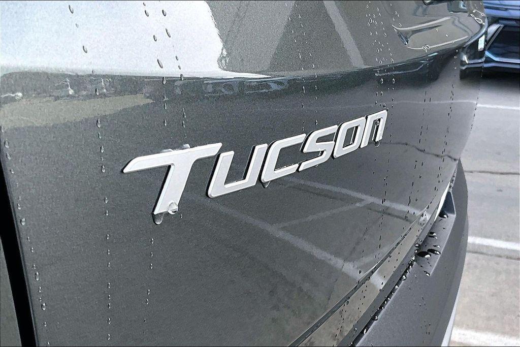 new 2026 Hyundai TUCSON Hybrid car, priced at $39,525