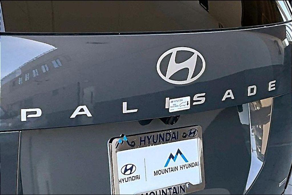 new 2026 Hyundai Palisade Hybrid car, priced at $60,645