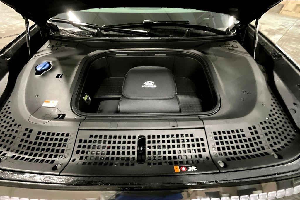 new 2026 Hyundai IONIQ 9 car, priced at $55,420