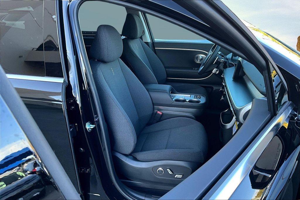 new 2026 Hyundai IONIQ 9 car, priced at $52,890