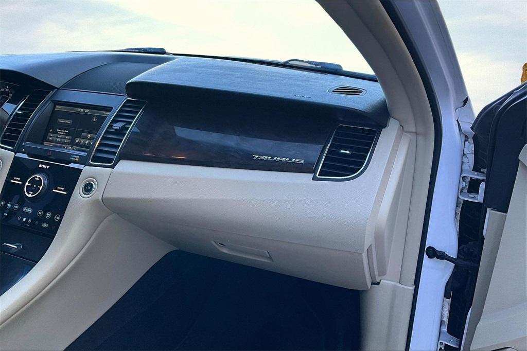 used 2015 Ford Taurus car, priced at $9,797