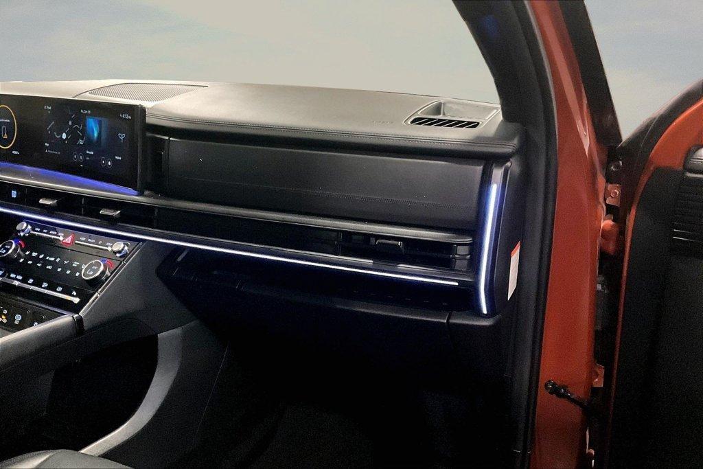 used 2025 Hyundai SANTA FE HEV car, priced at $38,797
