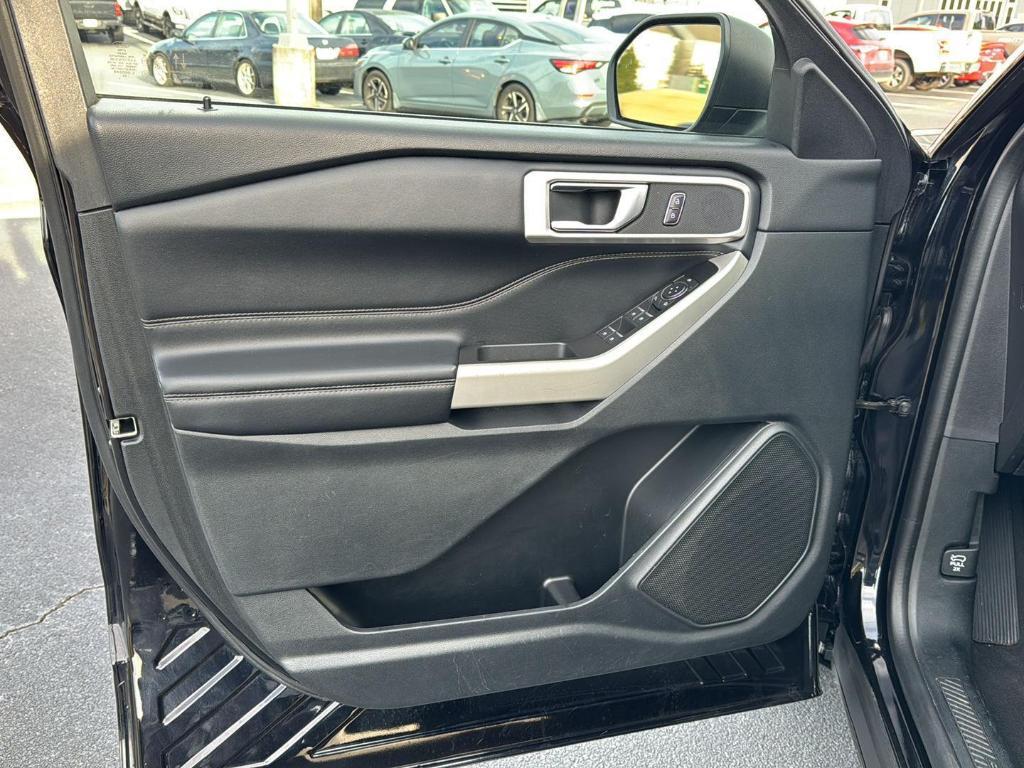 used 2022 Ford Explorer car, priced at $24,000