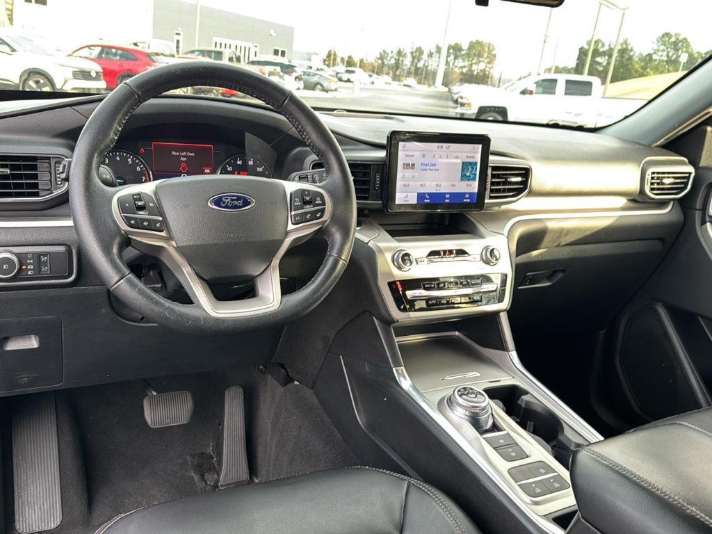 used 2022 Ford Explorer car, priced at $24,000