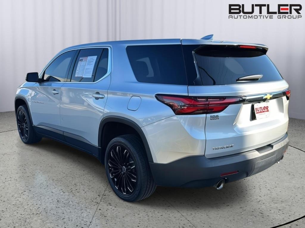 used 2022 Chevrolet Traverse car, priced at $18,000