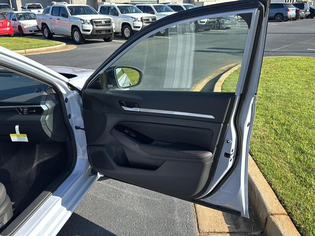 new 2025 Nissan Altima car, priced at $30,516