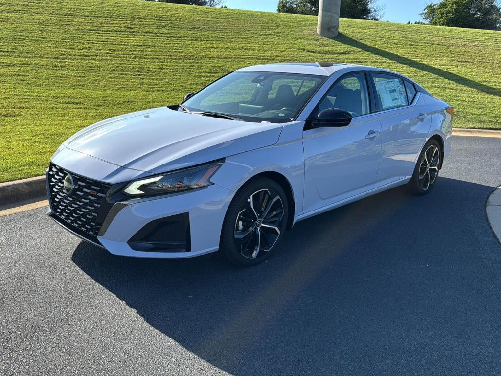 new 2025 Nissan Altima car, priced at $30,516