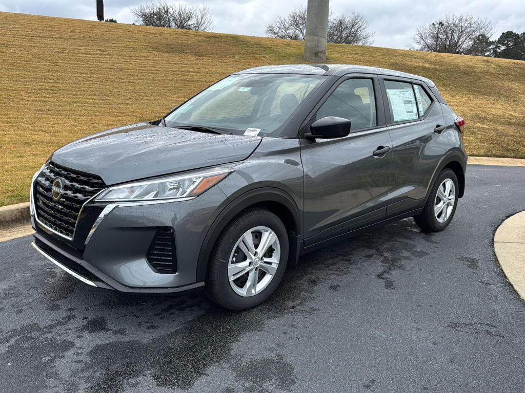 new 2025 Nissan Kicks Play car, priced at $21,926