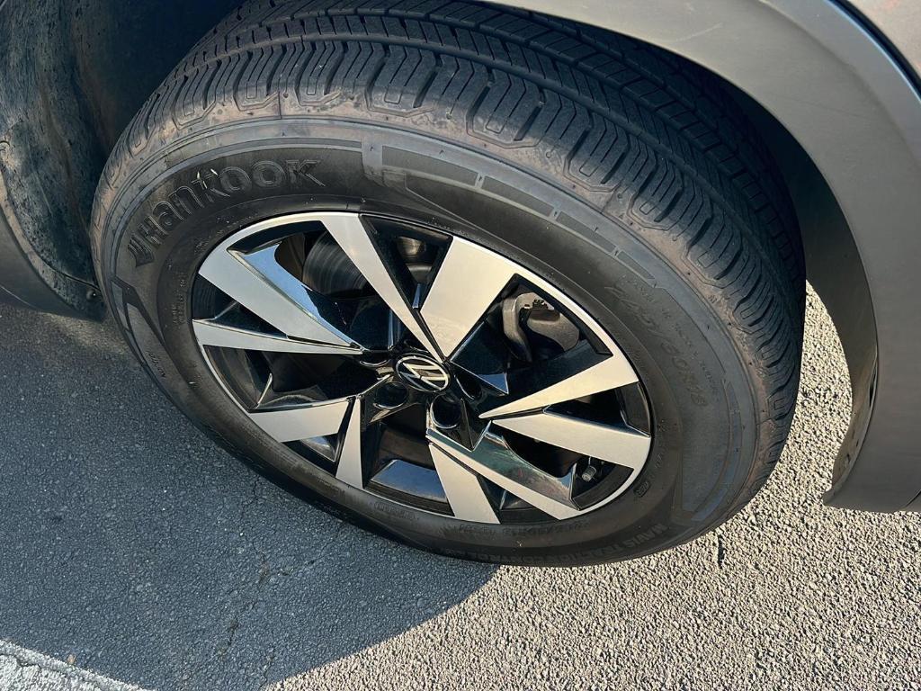 used 2020 Volkswagen Atlas Cross Sport car, priced at $20,828