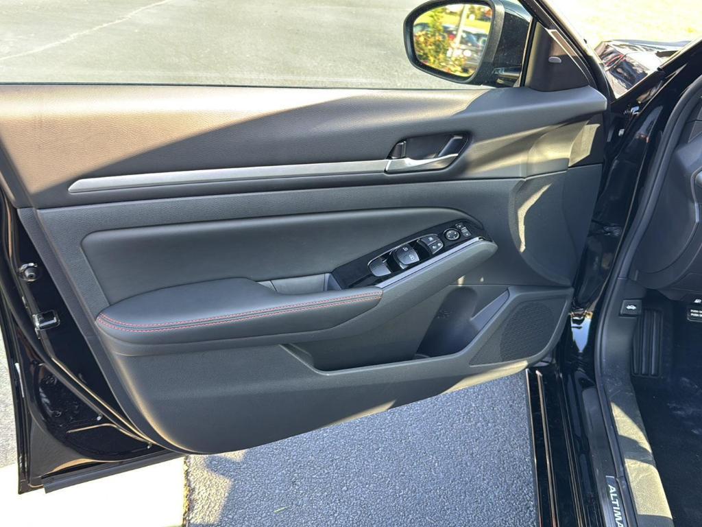 new 2025 Nissan Altima car, priced at $28,231
