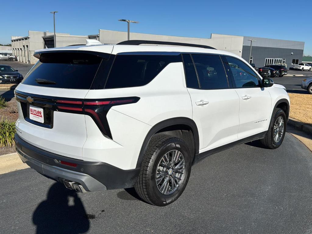 used 2025 Chevrolet Traverse car, priced at $37,500