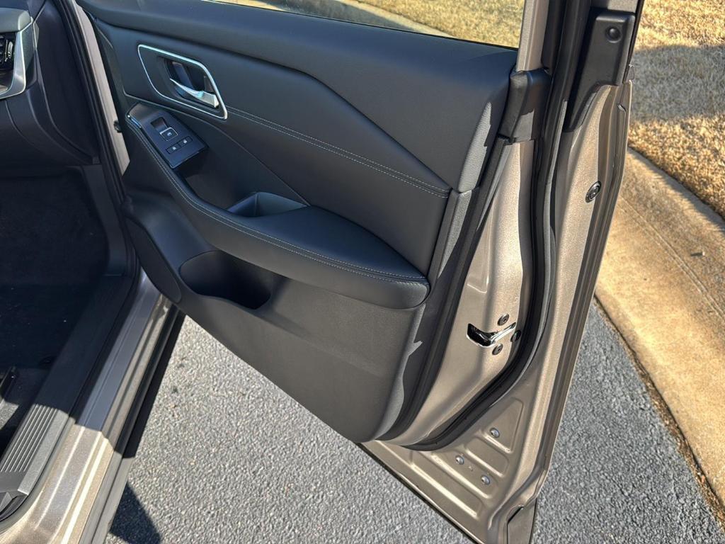 new 2026 Nissan Rogue car, priced at $36,574