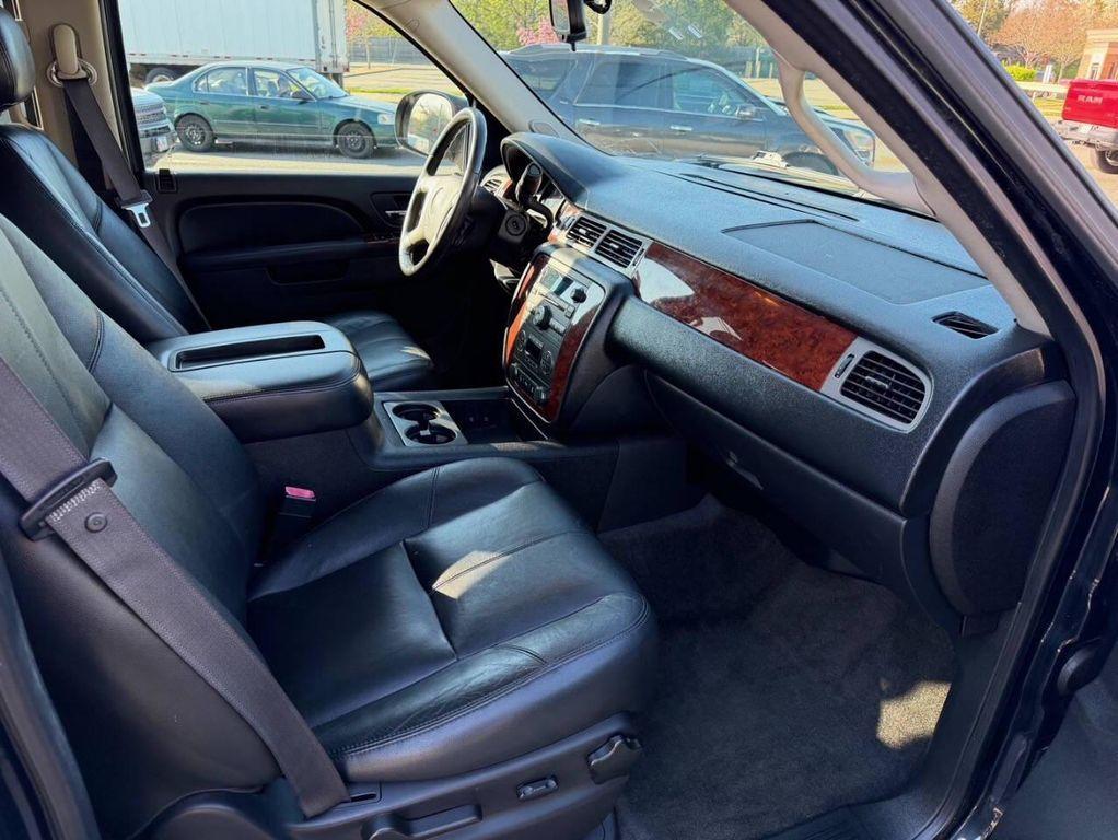used 2012 Chevrolet Suburban car, priced at $17,500