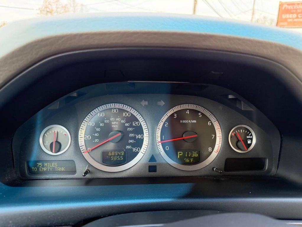 used 2006 Volvo S80 car, priced at $7,800